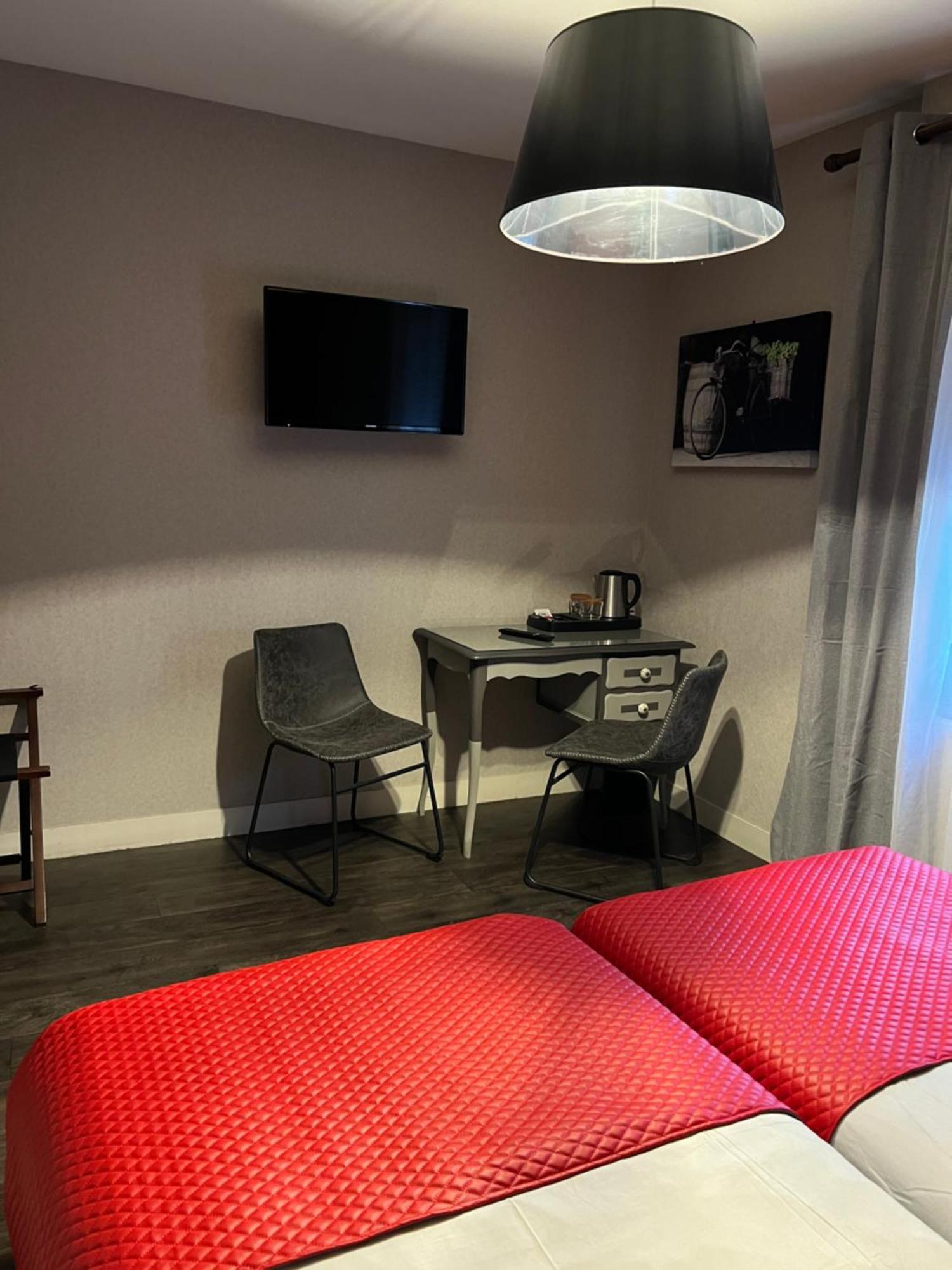 Hotel Le Pigeonnier à Saint-Martin-le-Beau Extérieur photo